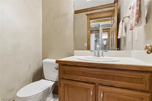 9475 Stafford Rd, Chagrin Falls, OH 44023 - Photo 20