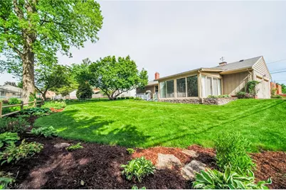 353 Hillcrest Drive, Ashland, OH 44805 - Photo 2