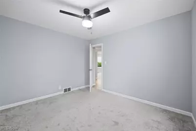 2413 W Manor Avenue, Youngstown, OH 44514 - Photo 16