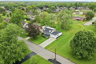 2413 W Manor Ave, Youngstown, OH 44514 - Photo 4
