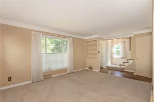 4810 Westbourne Rd, Lyndhurst, OH 44124 - Photo 10