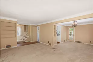 4810 Westbourne Rd, Lyndhurst, OH 44124 - Photo 4