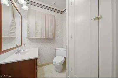 500 31st Street SW, Barberton, OH 44203 - Photo 16