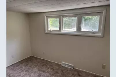 300 Henry, East Liverpool, OH 43920 - Photo 10