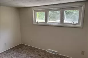 300 Henry, East Liverpool, OH 43920 - Photo 10
