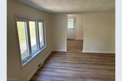 300 Henry, East Liverpool, OH 43920 - Photo 6