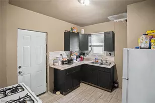 32 E Avondale Ave, Youngstown, OH 44507 - Photo 8