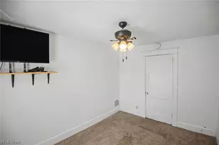 32 E Avondale Ave, Youngstown, OH 44507 - Photo 14