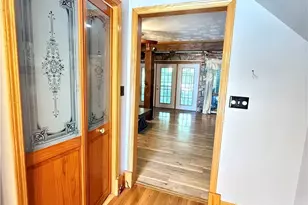 46605 Main St, Jacobsburg, OH 43933 - Photo 6