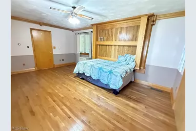 46605 Main Street, Jacobsburg, OH 43933 - Photo 20