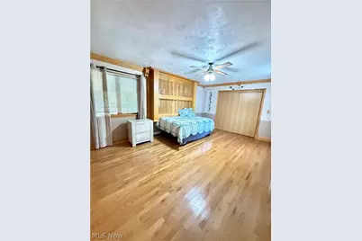 46605 Main Street, Jacobsburg, OH 43933 - Photo 22