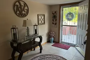 224 Lorraine Dr, Weirton, WV 26062 - Photo 2