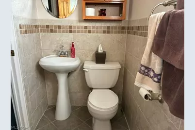 224 Lorraine Drive, Weirton, WV 26062 - Photo 10