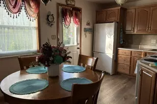 224 Lorraine Dr, Weirton, WV 26062 - Photo 8