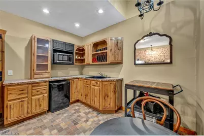 4020 Faircrest Street SW, Canton, OH 44706 - Photo 18