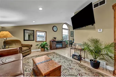 4020 Faircrest Street SW, Canton, OH 44706 - Photo 8