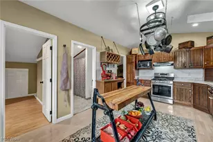 4020 Faircrest St SW, Canton, OH 44706 - Photo 12