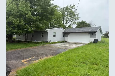 131 Marshall Avenue W, Warren, OH 44483 - Photo 1