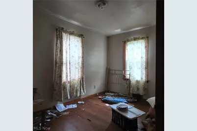 217 S Marietta Street, St Clairsville, OH 43950 - Photo 6