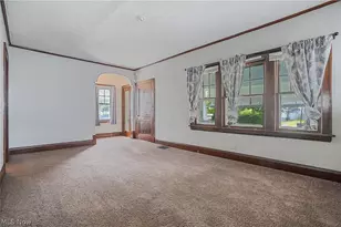 609 Storer Ave, Akron, OH 44320 - Photo 6