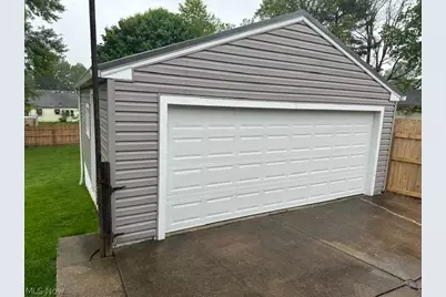 438 10th Street, Struthers, OH 44471 - Photo 4