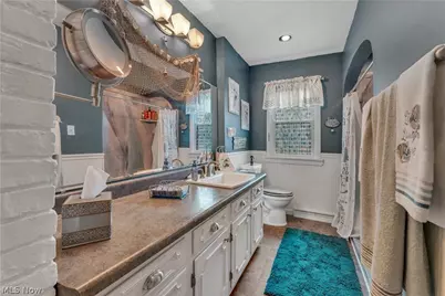 27233 Lake Point Drive, Beloit, OH 44609 - Photo 16