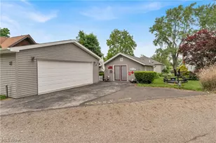27233 Lake Point Dr, Beloit, OH 44609 - Photo 46