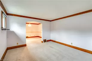 1425 Chippewa Ave, Akron, OH 44305 - Photo 6