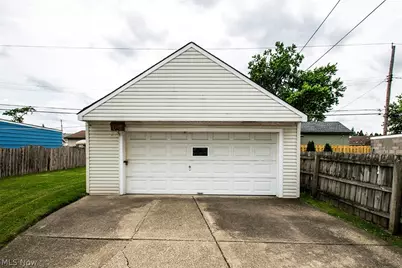 12805 Crossburn Avenue, Loveland, OH 44135 - Photo 32