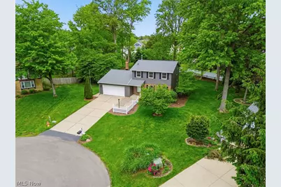2617 Northam Circle NW, North Canton, OH 44720 - Photo 2
