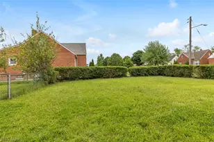 1959 Warrensville Center Rd, South Euclid, OH 44121 - Photo 28