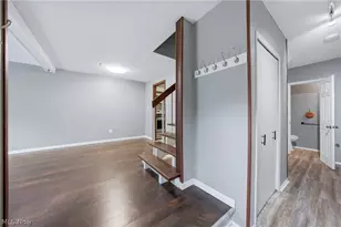 32726 Washington Ct, Solon, OH 44139 - Photo 4