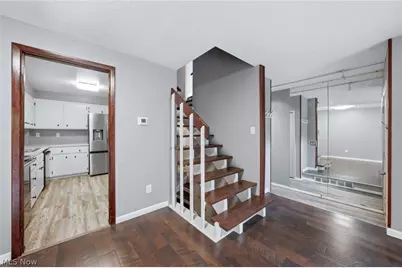32726 Washington Court, Solon, OH 44139 - Photo 8