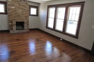 1056 Raymond St NW, Warren, OH 44485 - Photo 6