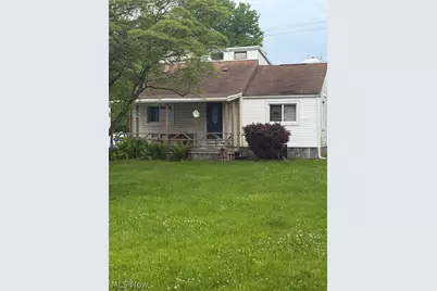 525 Wabash Avenue N, Brewster, OH 44613 - Photo 2