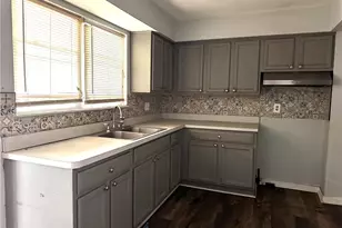 9409 Manor Ave, Loveland, OH 44104 - Photo 2