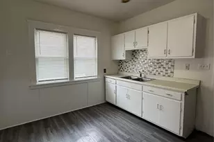 1220 E 176th St, Loveland, OH 44119 - Photo 6