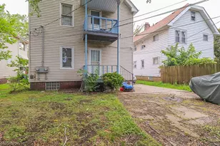 1220 E 176th St, Loveland, OH 44119 - Photo 10