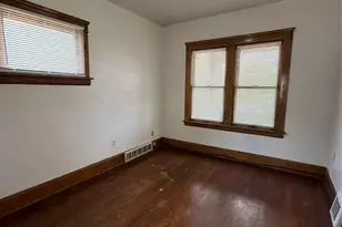 1220 E 176th St, Loveland, OH 44119 - Photo 8