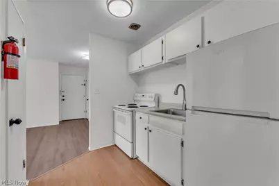 1415 Wyandotte Avenue #304, Oakwood, OH 44107 - Photo 12