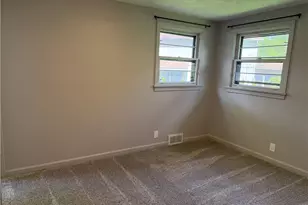 1652 Jersey St, Lake Milton, OH 44429 - Photo 16
