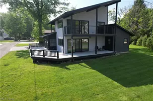 1652 Jersey St, Lake Milton, OH 44429 - Photo 2