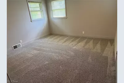 1652 Jersey Street, Lake Milton, OH 44429 - Photo 14