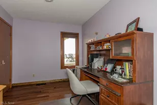 33091 Lakeshore Blvd, Eastlake, OH 44095 - Photo 30