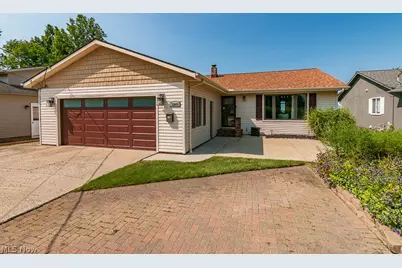 33091 Lake Shore Boulevard, Eastlake, OH 44095 - Photo 2