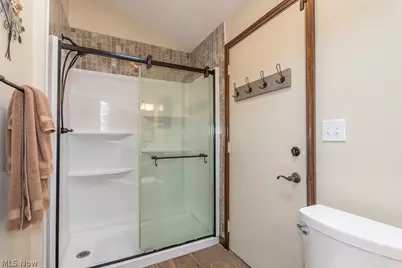 33091 Lake Shore Boulevard, Eastlake, OH 44095 - Photo 20