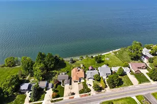 33091 Lakeshore Blvd, Eastlake, OH 44095 - Photo 38