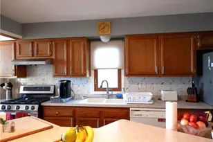 33091 Lakeshore Blvd, Eastlake, OH 44095 - Photo 12