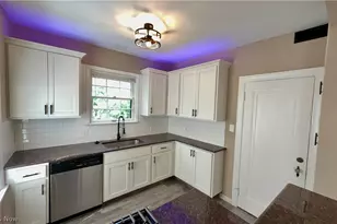 19627 Winslow Rd, Huber Heights, OH 44122 - Photo 10