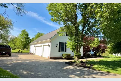 11379 Woodiebrook Road, Chardon, OH 44024 - Photo 4